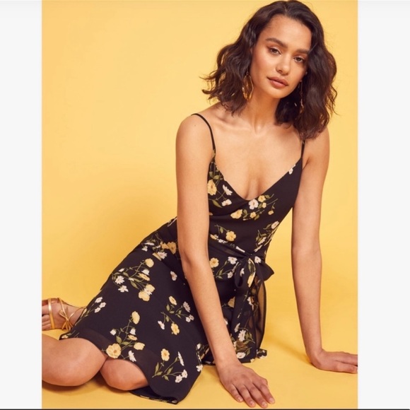 (SOLD) Reformation Dietrich Midi Dress - Picture 5 of 12